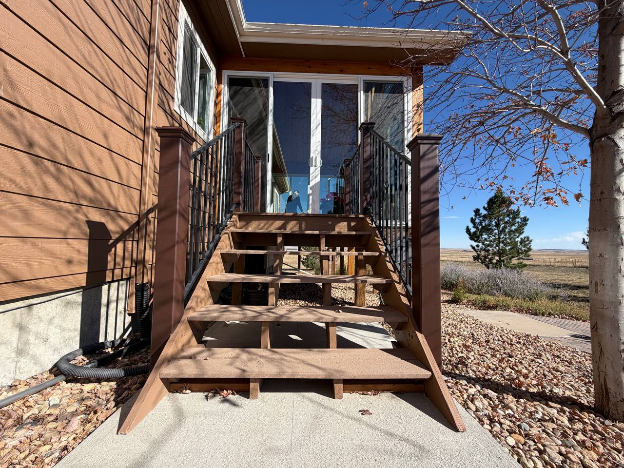 Elevated patio enclosure in Elizabeth
